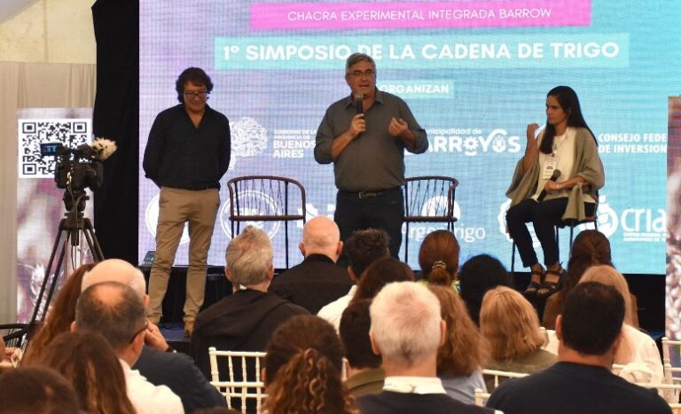 Javier Rodríguez protagonizó la apertura del Primer Simposio de la Cadena de Trigo