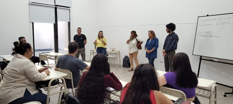 San Cayetano: se dio inicio a una nueva diplomatura en el marco del Programa Puentes