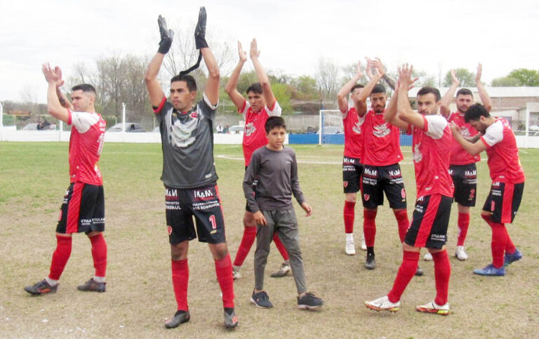 Comienza la Fase II y Naón va al césped rojo de Agustín Alvarez
