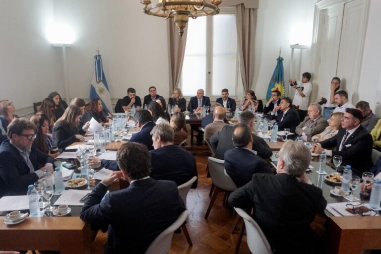 Avanza un consenso para modificar el cronograma electoral en la provincia
