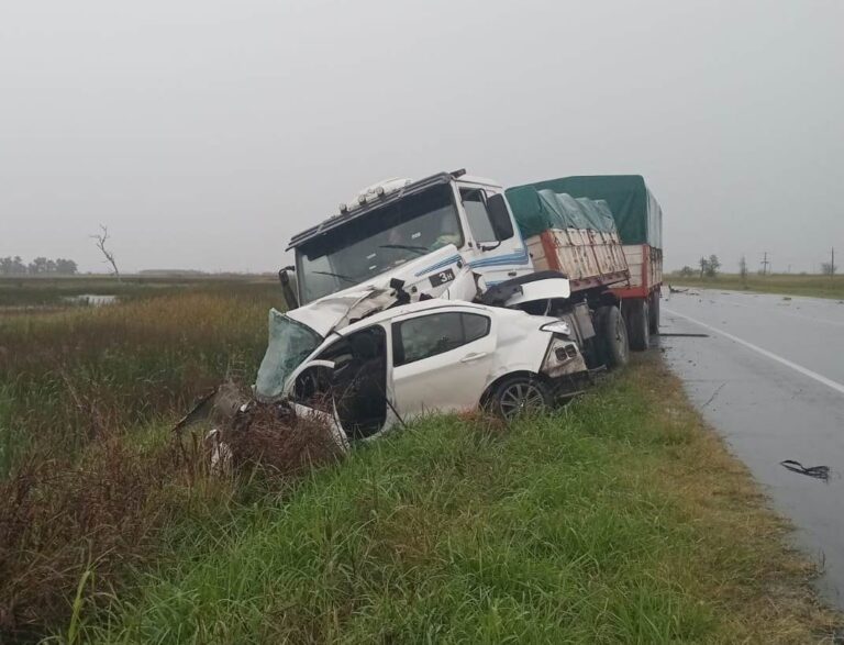 Trágico accidente en Ruta 65: un vecino de Bolívar falleció tras colisionar de frente con un camión