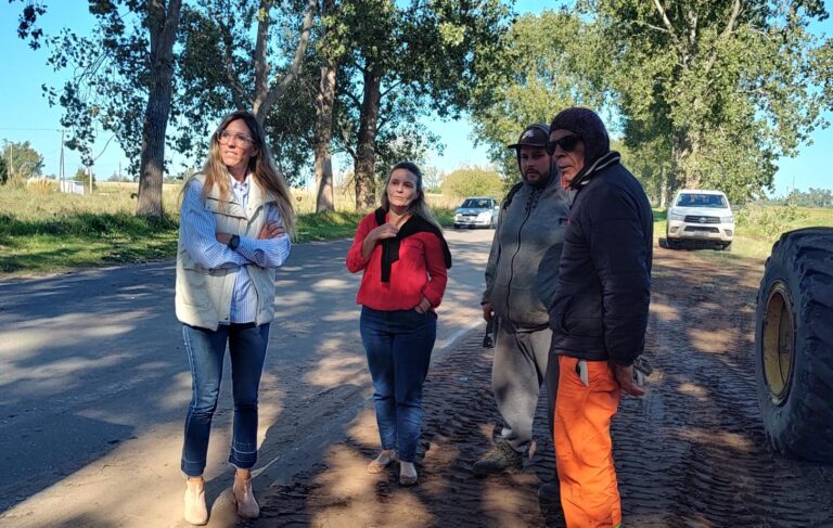 La Intendente Municipal de Nueve de Julio recorrió obras de bacheo en Dudignac