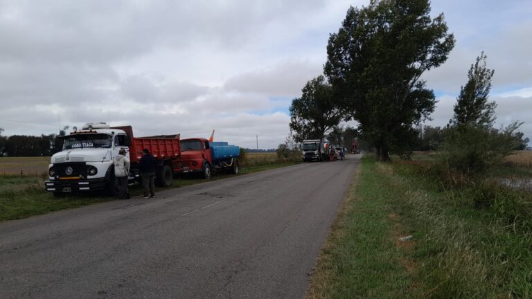Avanza la obra de bacheo y mejoras en el acceso a Dudignac