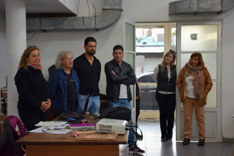 La Escuela de Oficios para la Construcción dio la primera clase