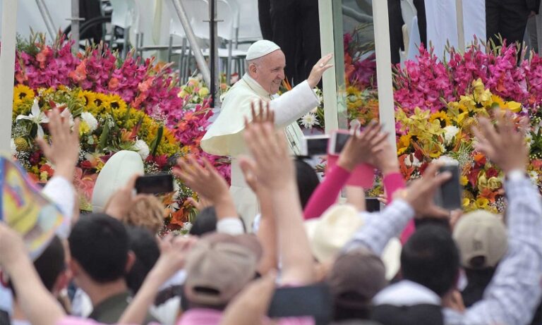 La Universidad Austral señala su pesar ante el fallecimiento de Su Santidad el papa Francisco