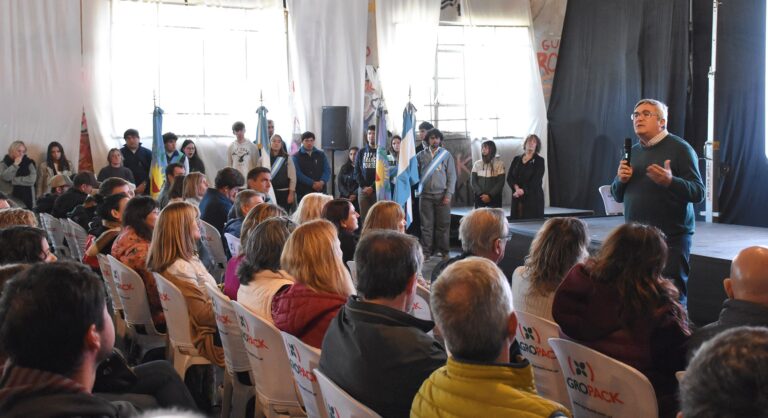 El Ministro Rodriguez lanzó la tecnología para el agro en jornadas en Tandil