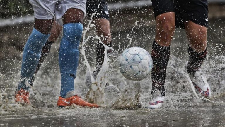 Arrancó la Fase II del Torneo de Primera “A” de la Liga Nuevejuliense: paridad, goles y lluvia