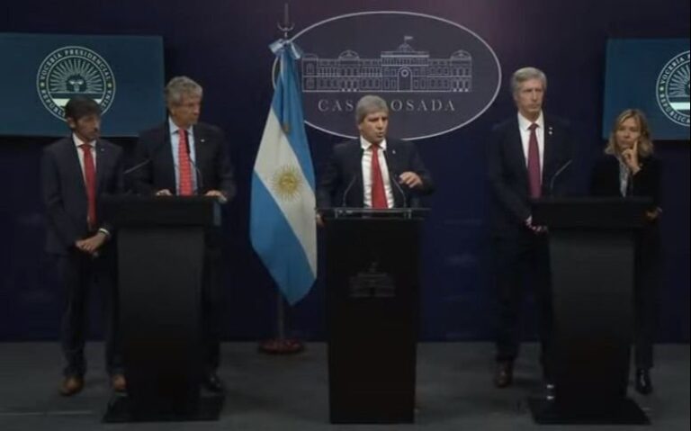 El Gobierno anunció un blanqueo de dólares desde el plan de “Reparación Histórica del Ahorro de los Argentinos”