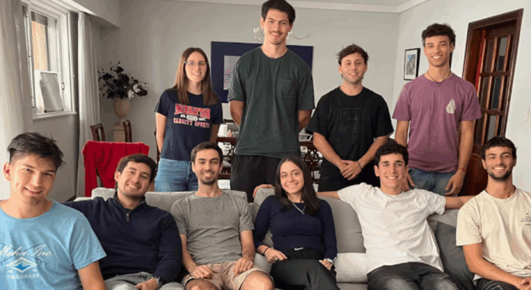 Diez estudiantes argentinos competirán en CanSat 2025 en Estados Unidos