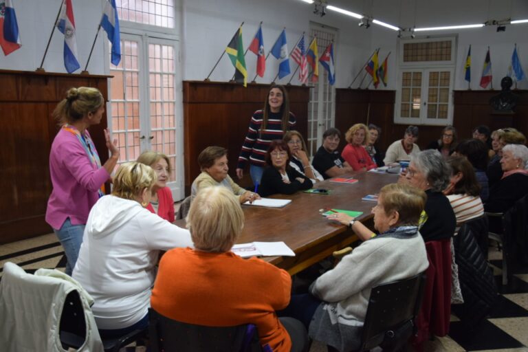 Se puso en marcha el taller gratuito “Activamente”, orientado a mayores de 50 años,