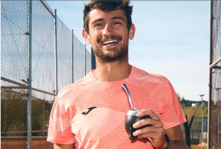 Mariano Navone se prepara para su segundo partido en Umag ATP 250 Croata