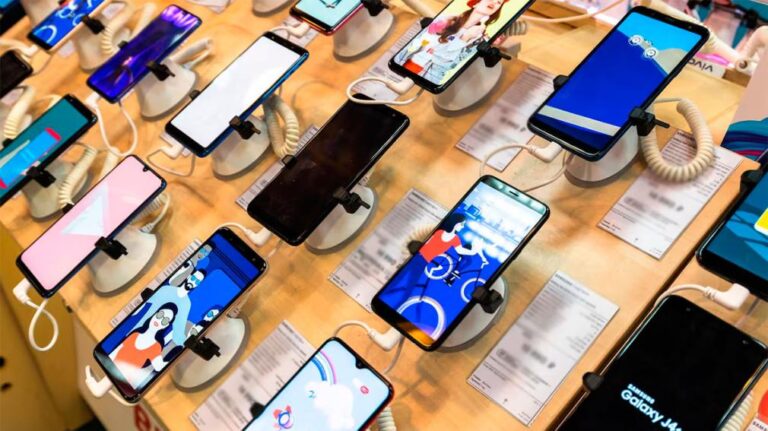La baja de aranceles a celulares importados ya es oficial