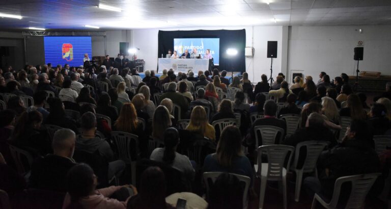 Pehuajó: importante plenario del PJ local con fuerte respaldo a Cristina Kirchner y duras críticas al gobierno nacional