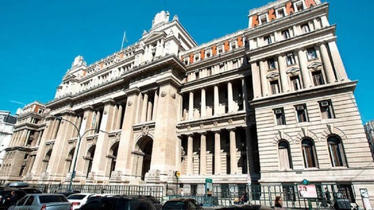 La sentencia a Cristina Fernández: ¿justicia ejemplar o pieza de una trama más profunda?