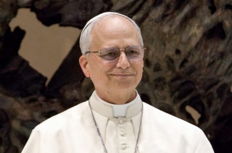 El Papa León XIV llamó a un encuentro con cardenales para el 6 y 7 de enero próximo