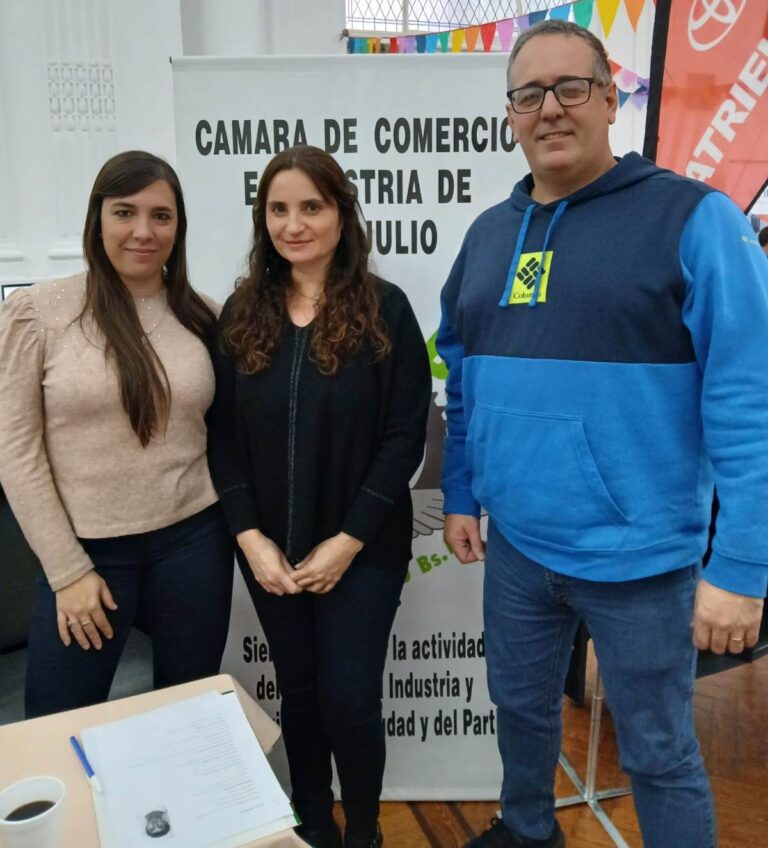 Diego Baztarrica destacó la importancia de la feria Habitando Aulas para vincular jóvenes con el mundo laboral