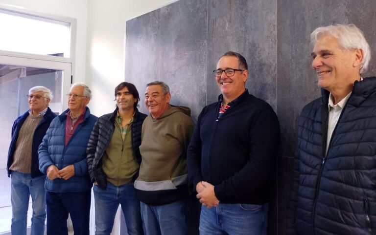 Reconocimiento a los periodistas y presentación del nuevo edificio de la Cámara de Comercio de Nueve de Julio