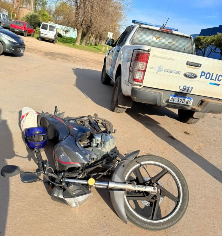 Choque entre una moto y una camioneta en Dudignac