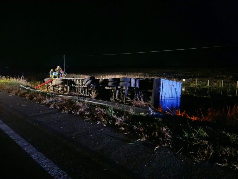 Tragedia en Ruta 65: camionero fallece tras descompensarse y volcar su vehículo cerca de Dudignac