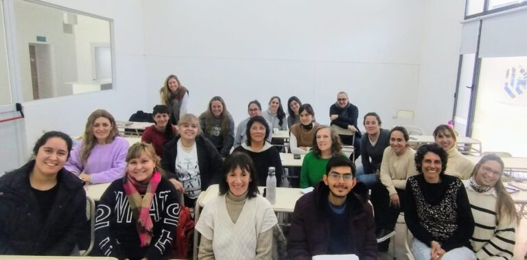 Nuevos aprendizajes y experiencias en “aprendiendo a emprender”