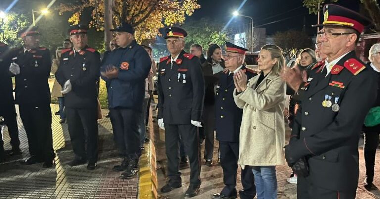Día del Bombero Voluntario: La noticia en imágenes en el cuartel nuevejuliense