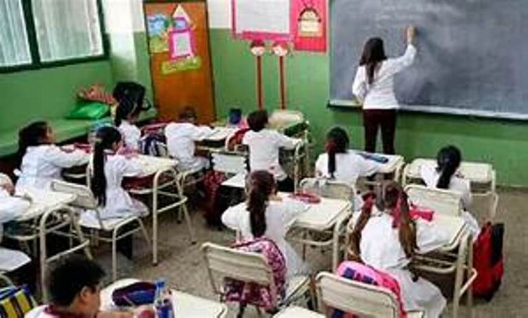 Crisis de lectura en las aulas: uno de cada dos alumnos no comprende lo que lee pero el liderazgo directivo puede revertir la situación