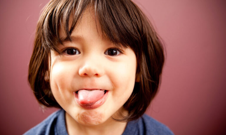 Día mundial de sacar la lengua: Un momento divertido y juguetón