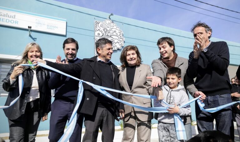 Kicillof inauguró un Centro de Salud en Carlos Tejedor y anunció obras para la región