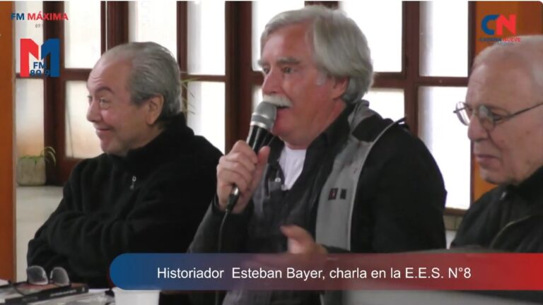 Esteban Bayer visitó la Escuela Secundaria N.º M8 “José de San Martín” en un emotivo acto por la memoria y los derechos humanos