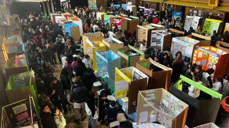 Educación, ciencia y arte se unen en la XV Feria Distrital en la Escuela Técnica N° 2