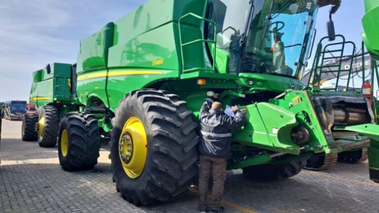 Controlan la importación de maquinaria agrícola usada para prevenir el ingreso de plagas