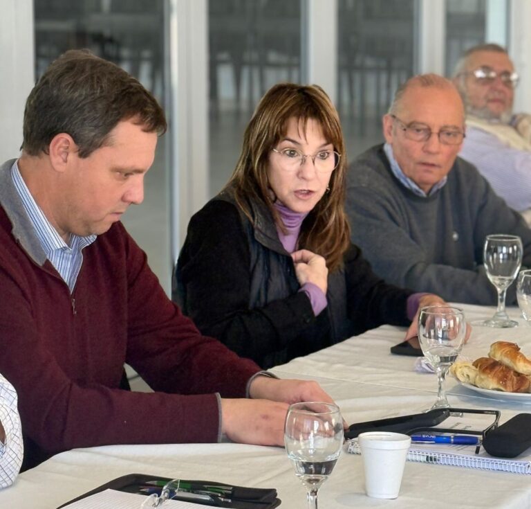 Andrea Passerini se reunió con productores rurales en Carlos Casares