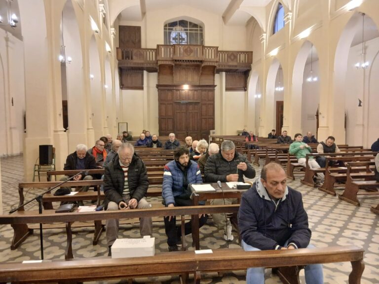 ‘Madrugadores del 9’ rezaron en comunidad en la Catedral con nuevas incorporaciones