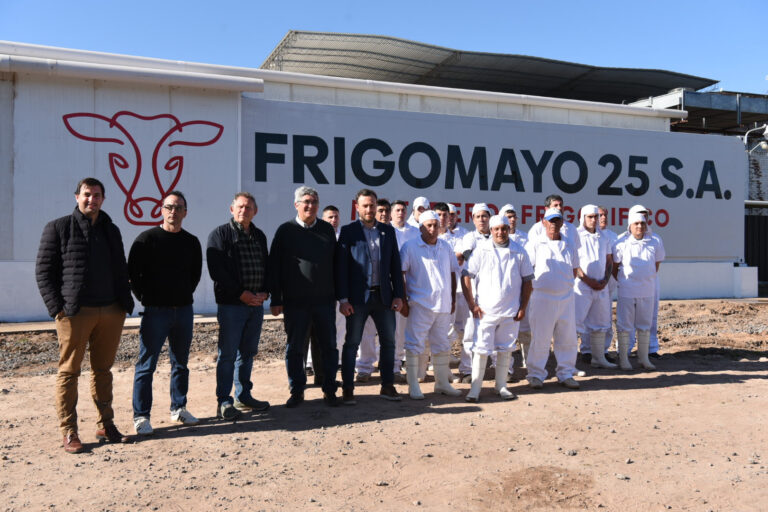 Javier Rodríguez visitó 25 de Mayo y Tapalqué y reafirmó el acompañamiento al sector productivo