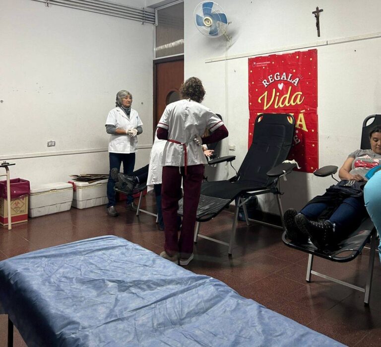 Setenta y tres personas donaron sangre en una colecta en el Colegio Jesús Sacramentado