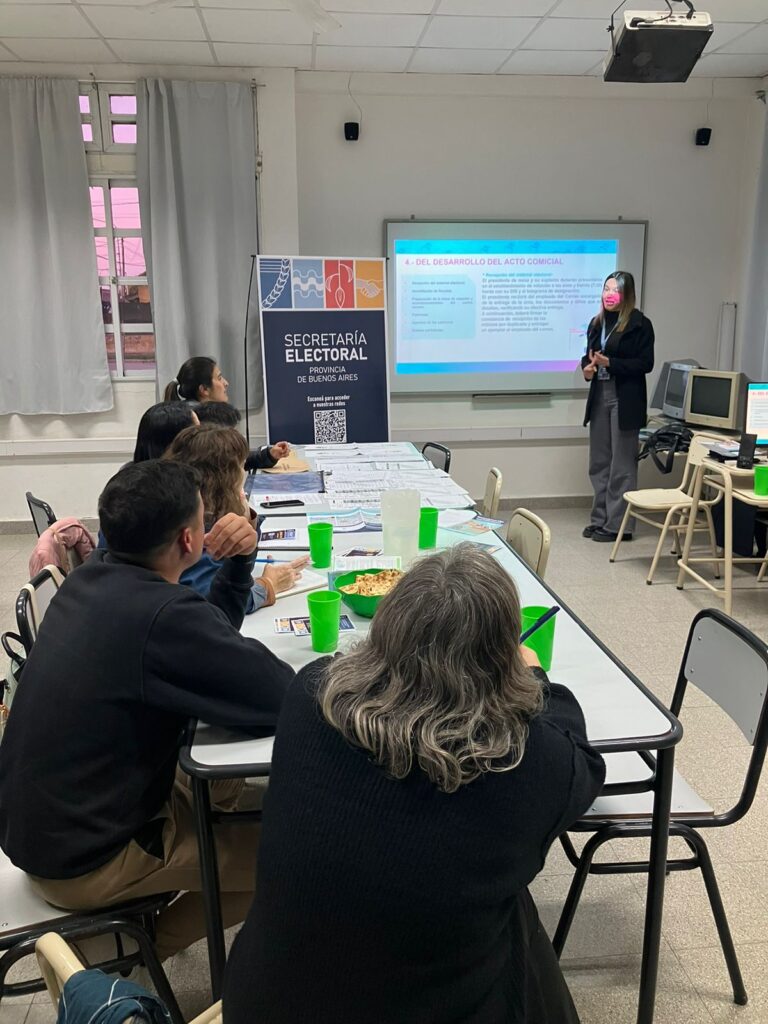 Capacitaciones presenciales para autoridades de mesa se realizan con éxito en toda la provincia de Buenos Aires