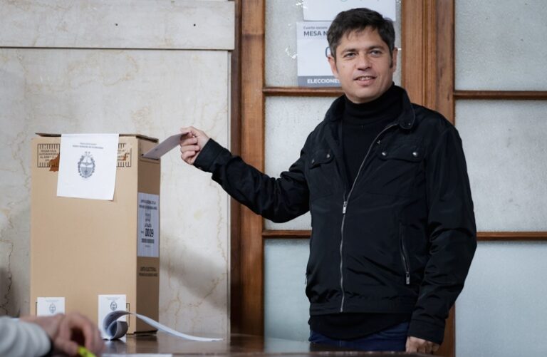 Votó el gobernador Axel Kicillof