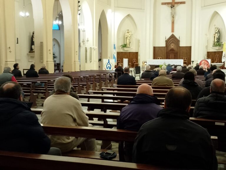 ‘Madrugadores del 9’ rezaron el Rosario en la Catedral próximo a celebrar 11 años de oración comunitaria