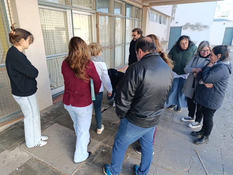 Se llama a licitación ante el hundimiento de pisos y filtraciones en la Escuela de Comercio
