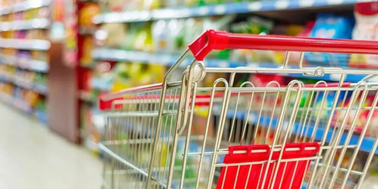 La caída del consumo en supermercados bonaerenses: un análisis de la pérdida de poder adquisitivo y su impacto en las ventas