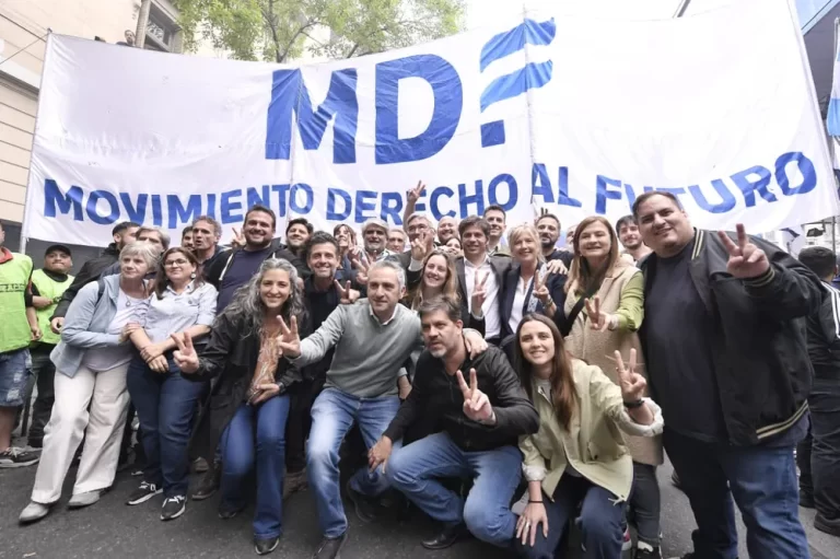 Axel Kicillof se sumó a la caravana a la casa de Cristina
