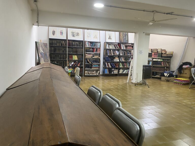 Estreno de Narración Oral en la Biblioteca José Ingenieros: “Camino a Casa” con Adriana Chiattone