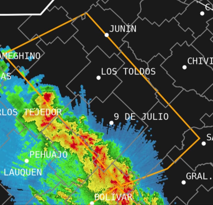 Alerta Naranja por Tormentas en Zonas DC 3: Lluvias Fuertes y Riesgo de Granizo