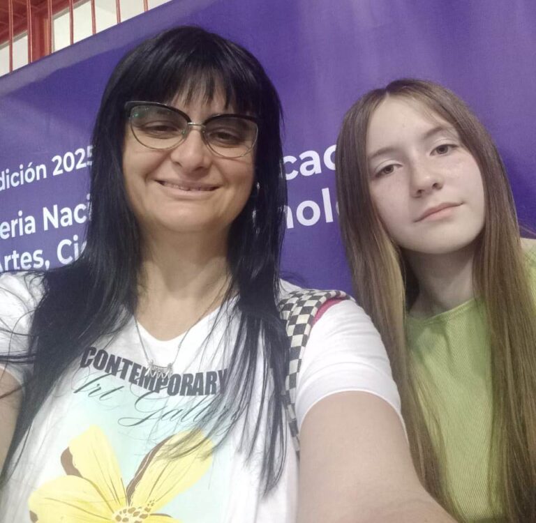 Orgullo Nuevejuliense: Lara Chiavaro brilla en Posadas en la Feria Nacional de Educación, Ciencia y Tecnología