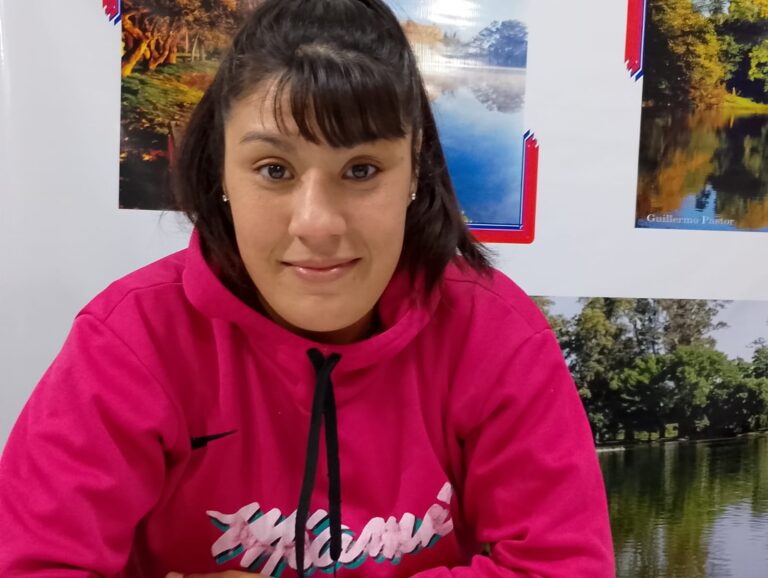 La boxeadora Johana Santillán se reinventa: Del llanto por una fractura a la sonrisa de una nueva propuesta deportiva y saludable