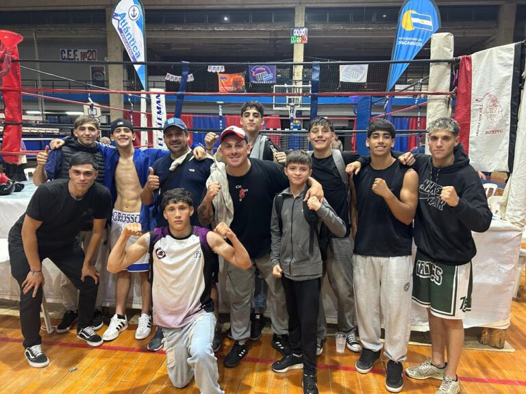 Dicipio Box brilló en Chacabuco con una noche perfecta y reconocimiento a su entrenador