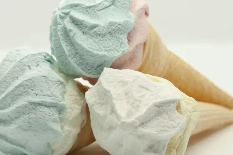 La Anmat prohibió la venta de una popular golosina y productos keto y veganos