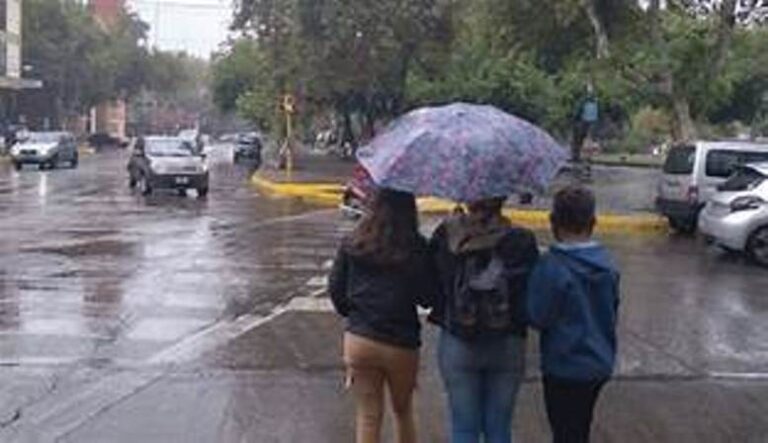 Mal tiempo para este domingo en Nueve de Julio: lluvias y viento fuerte