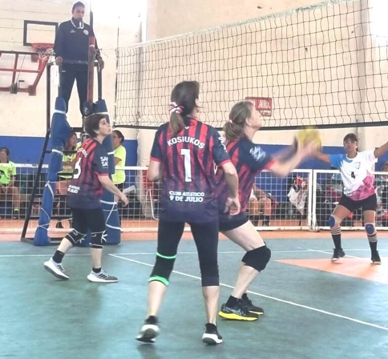 El equipo femenino de Newcom de Atlético se prepara para un importante torneo en Córdoba