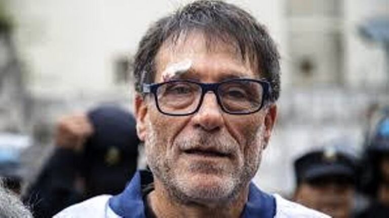 El padre Paco Olveira iba en el micro que volcó en la Ruta 2